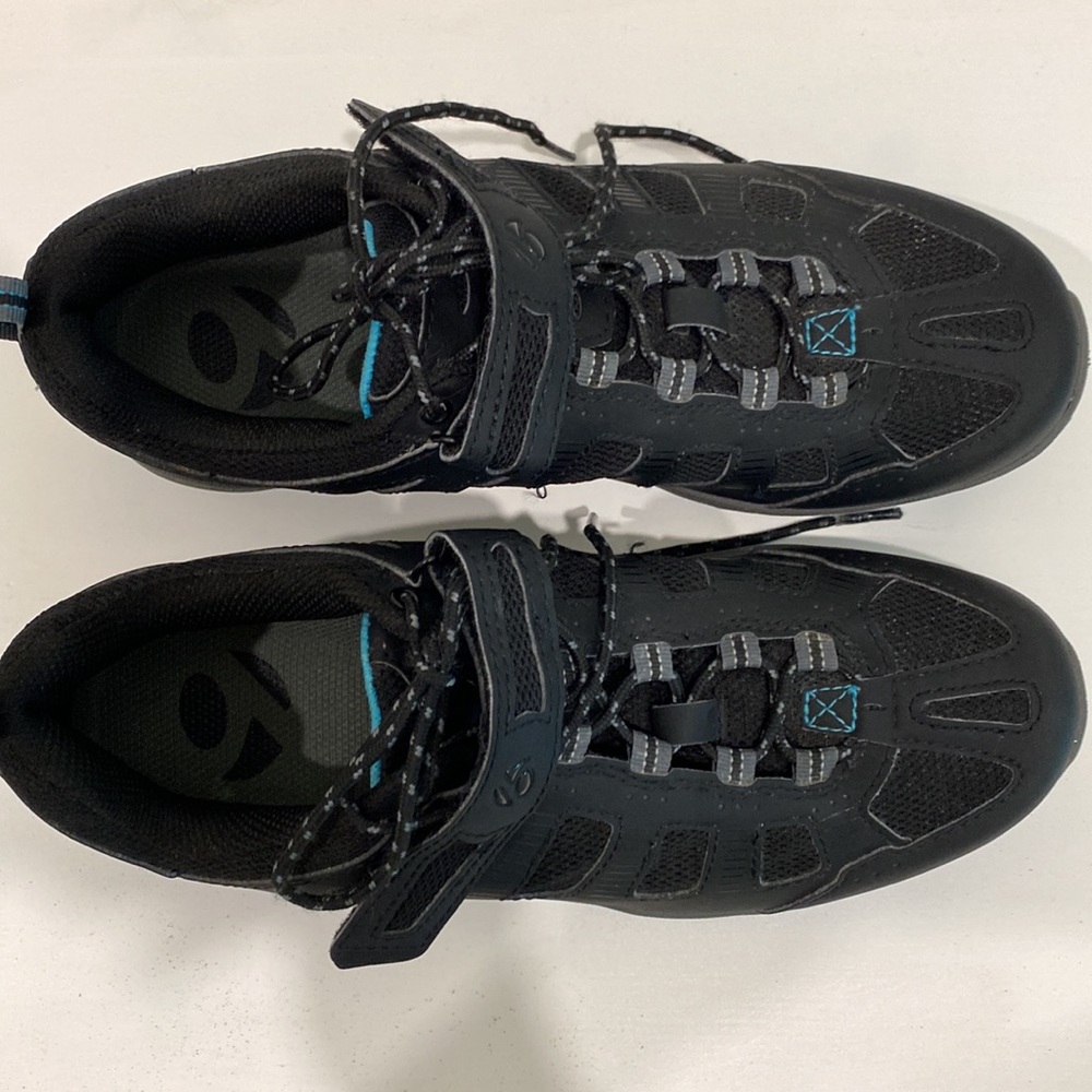 BONTRAGER Cycling Shoe | Size 9.5 - Picture 5 of 9